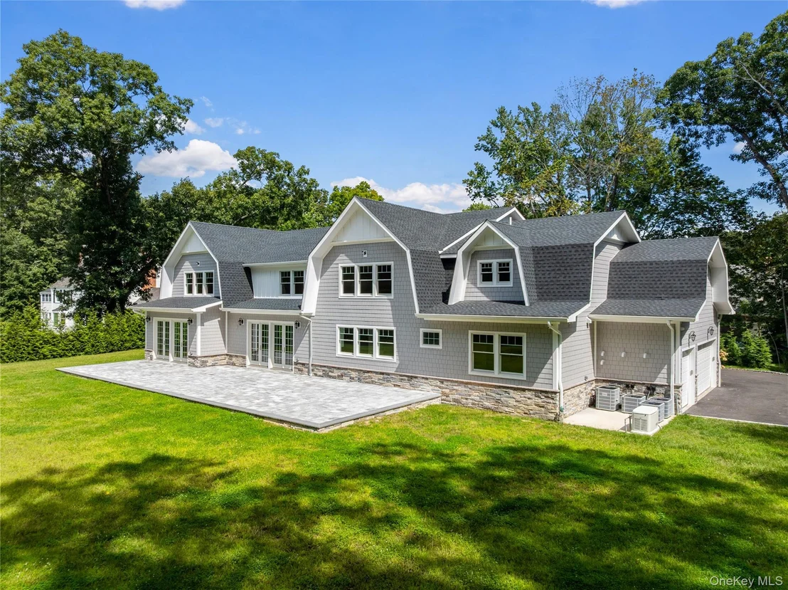 Photo of 541 Split Rock Road