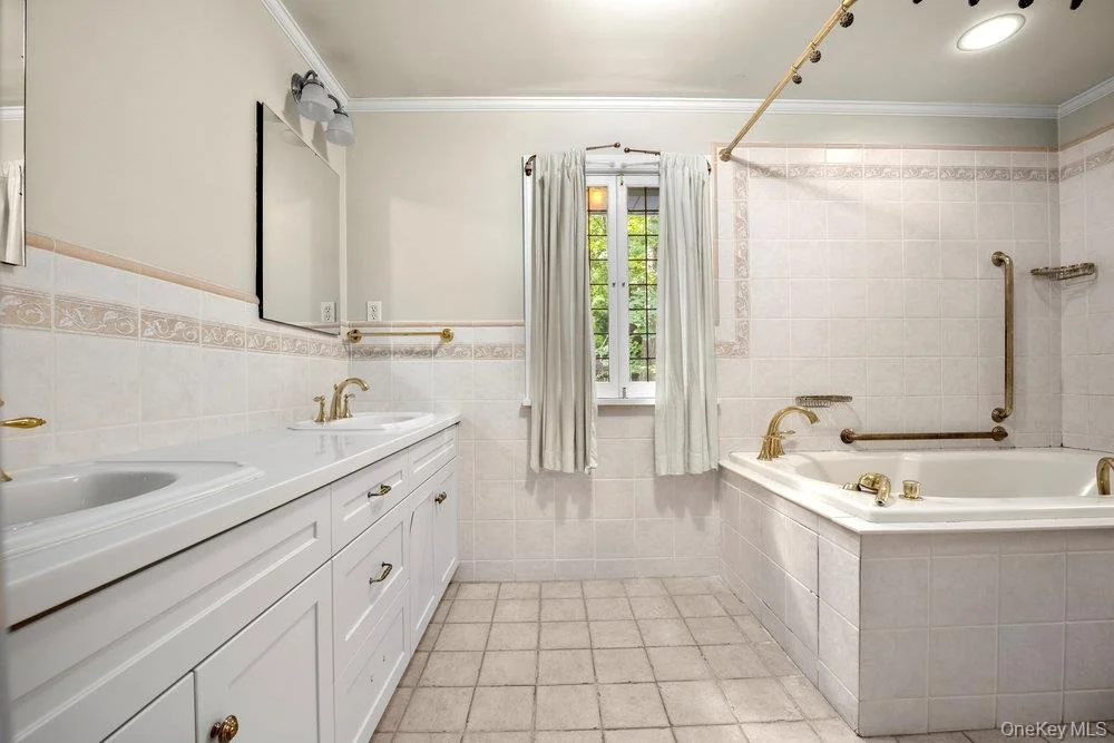 Photo of 40 Pine Brook Drive