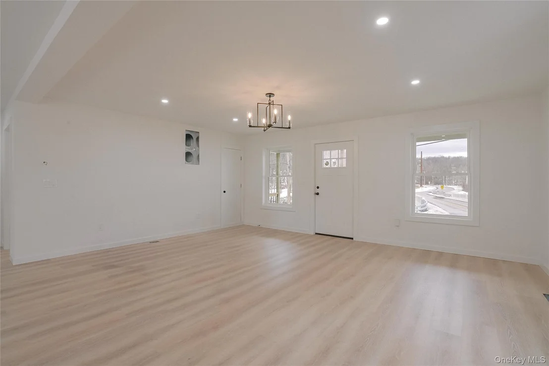 Photo of 17 Maple Street