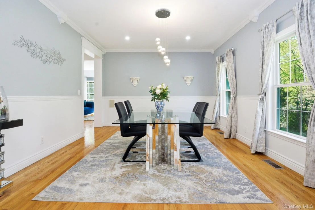 Photo of 28 Sassinoro Drive