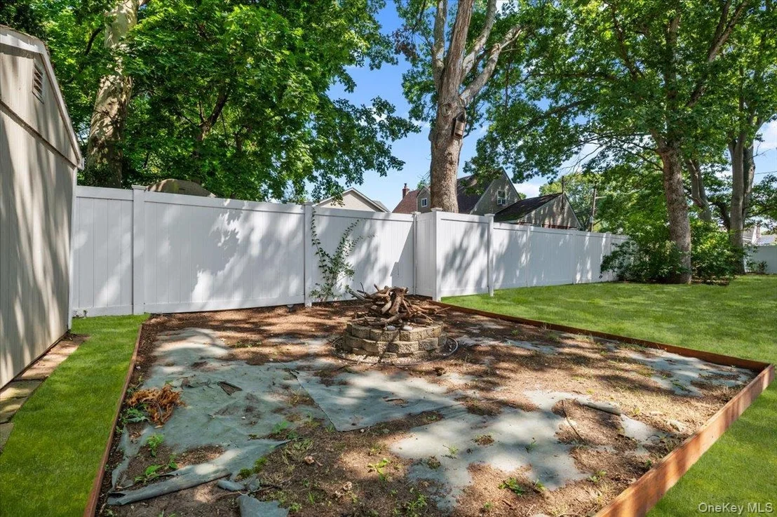 Photo of 369 Central Avenue