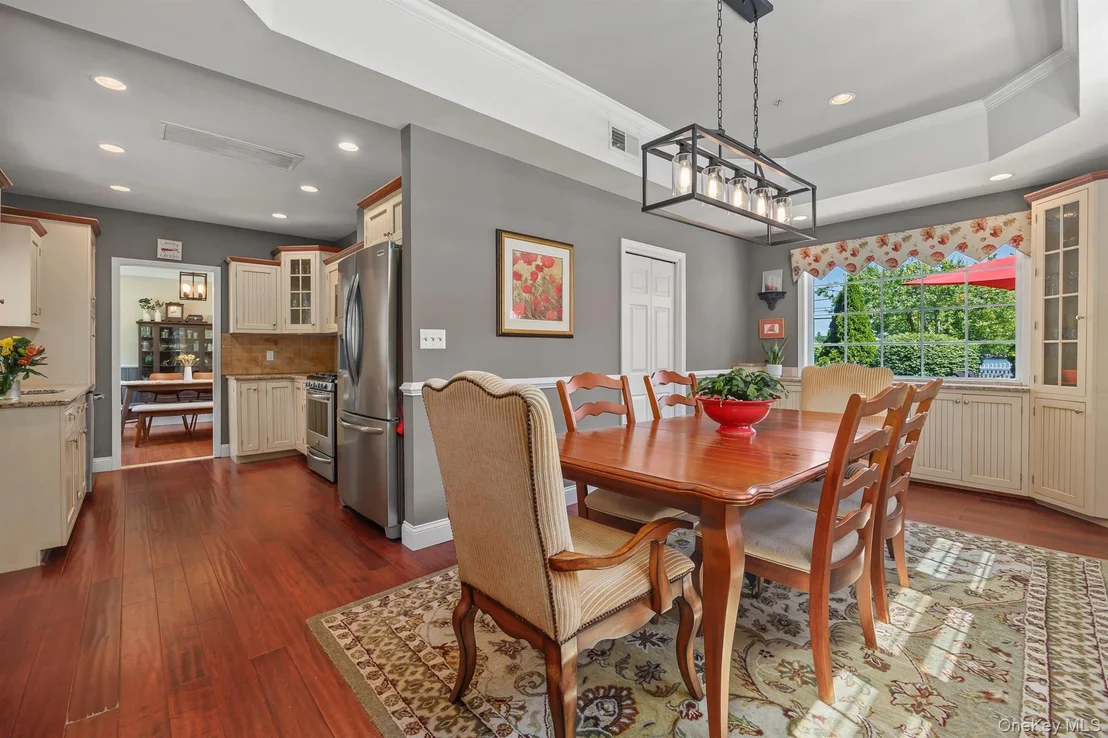 Photo of 1 Colonial Drive