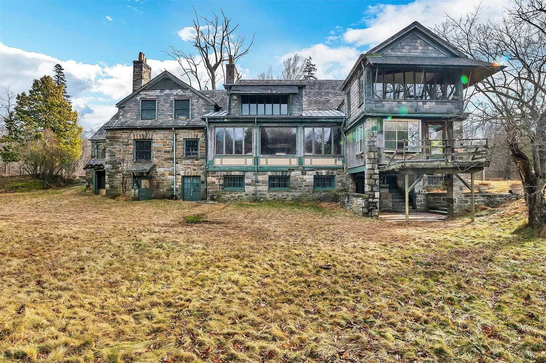 Photo of 1340 Kitchawan Road