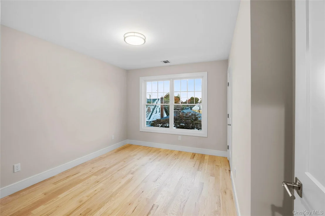 Photo of 335 Evans Avenue