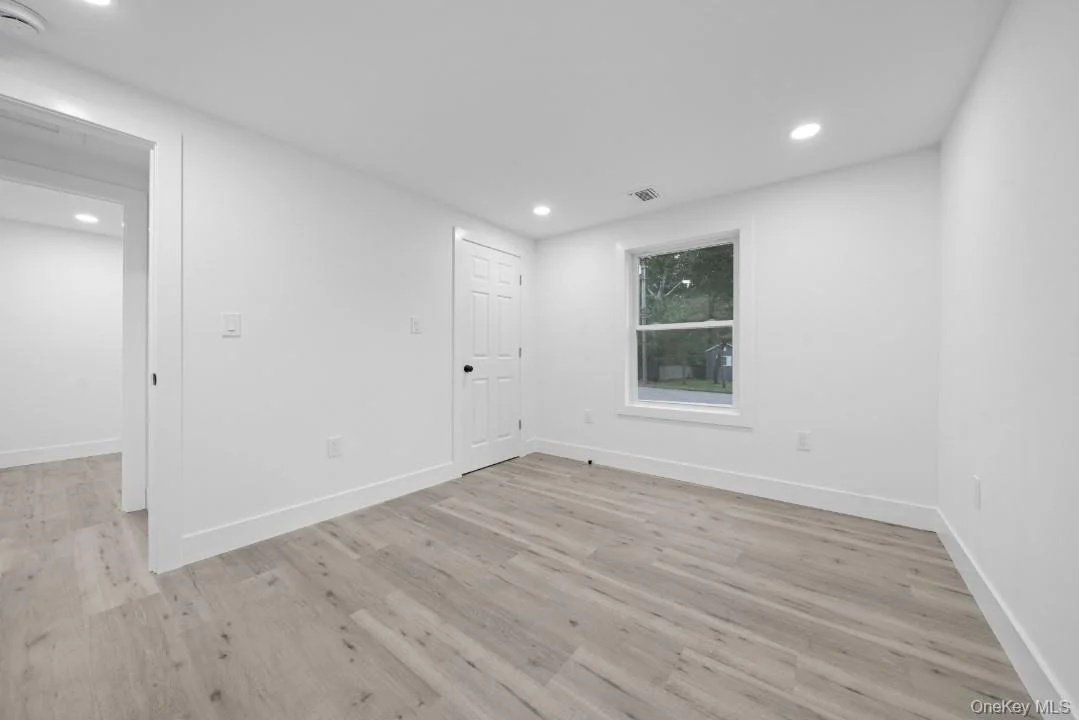 Photo of 72 Oak Avenue