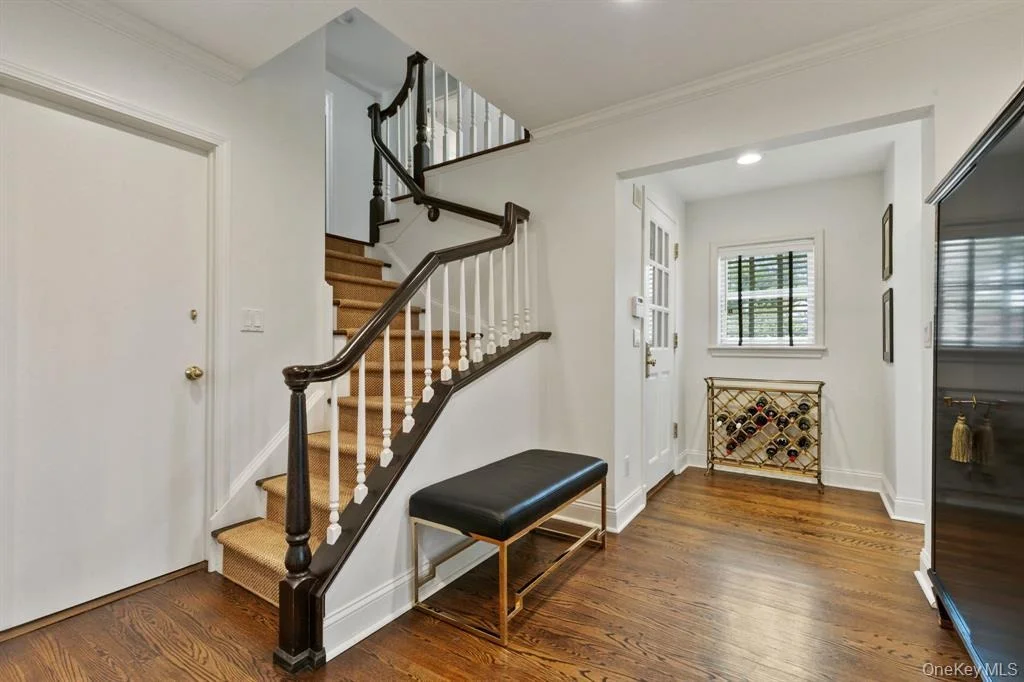 Photo of 8 Boxwood Lane