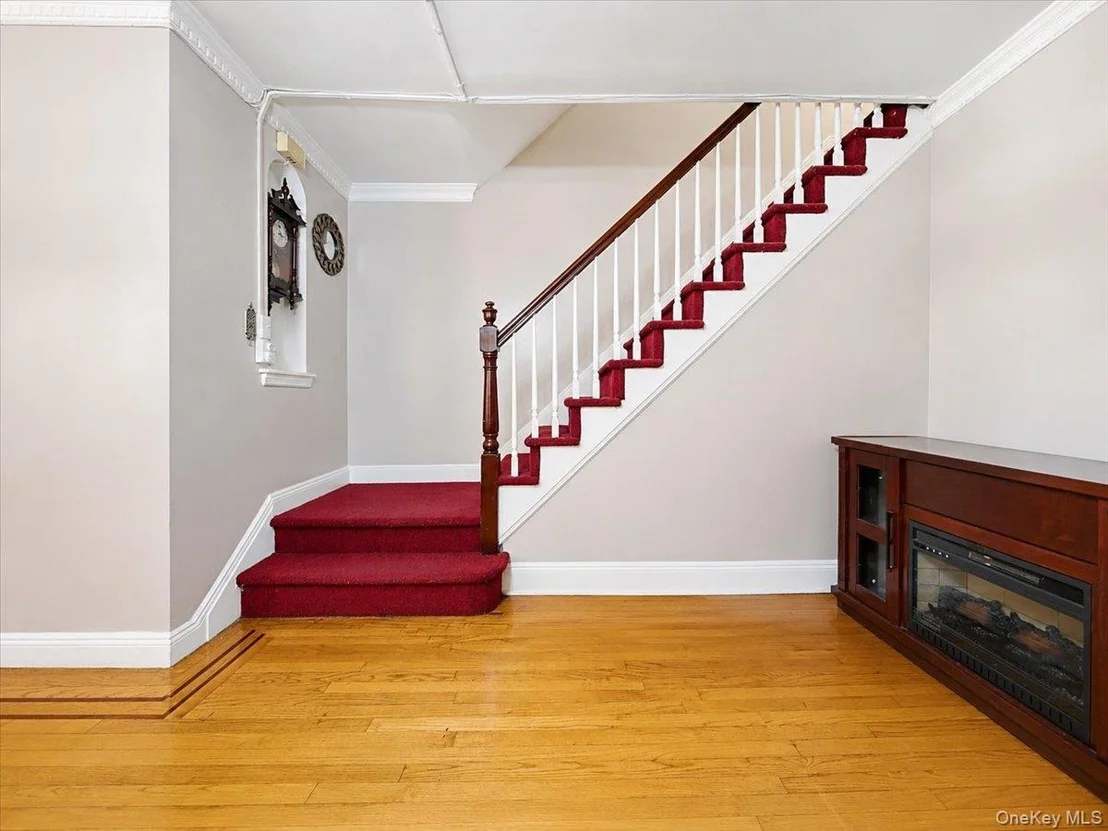 Photo of 937 Duncan Street