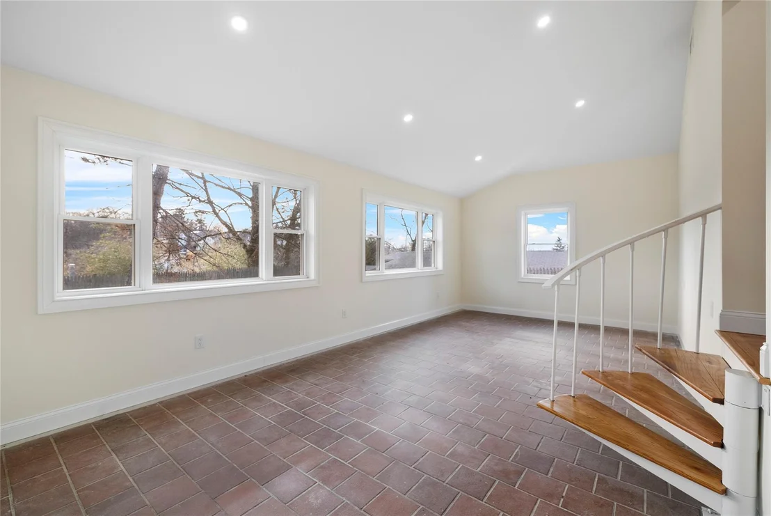 Photo of 16 Charles Place