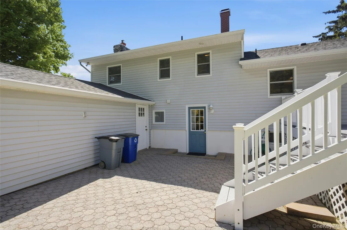 Photo of 32 Meadow Ridge Road