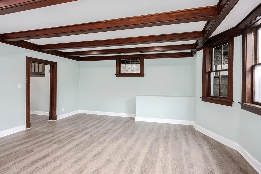 Photo of 131 Ostrander Avenue