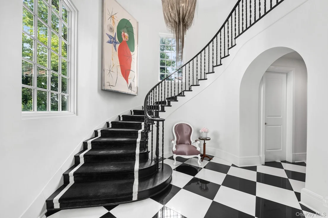 Photo of 73 Park Drive S