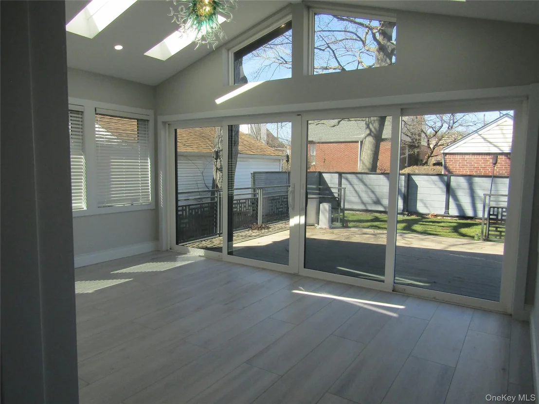 Photo of 89 Kenneth Place