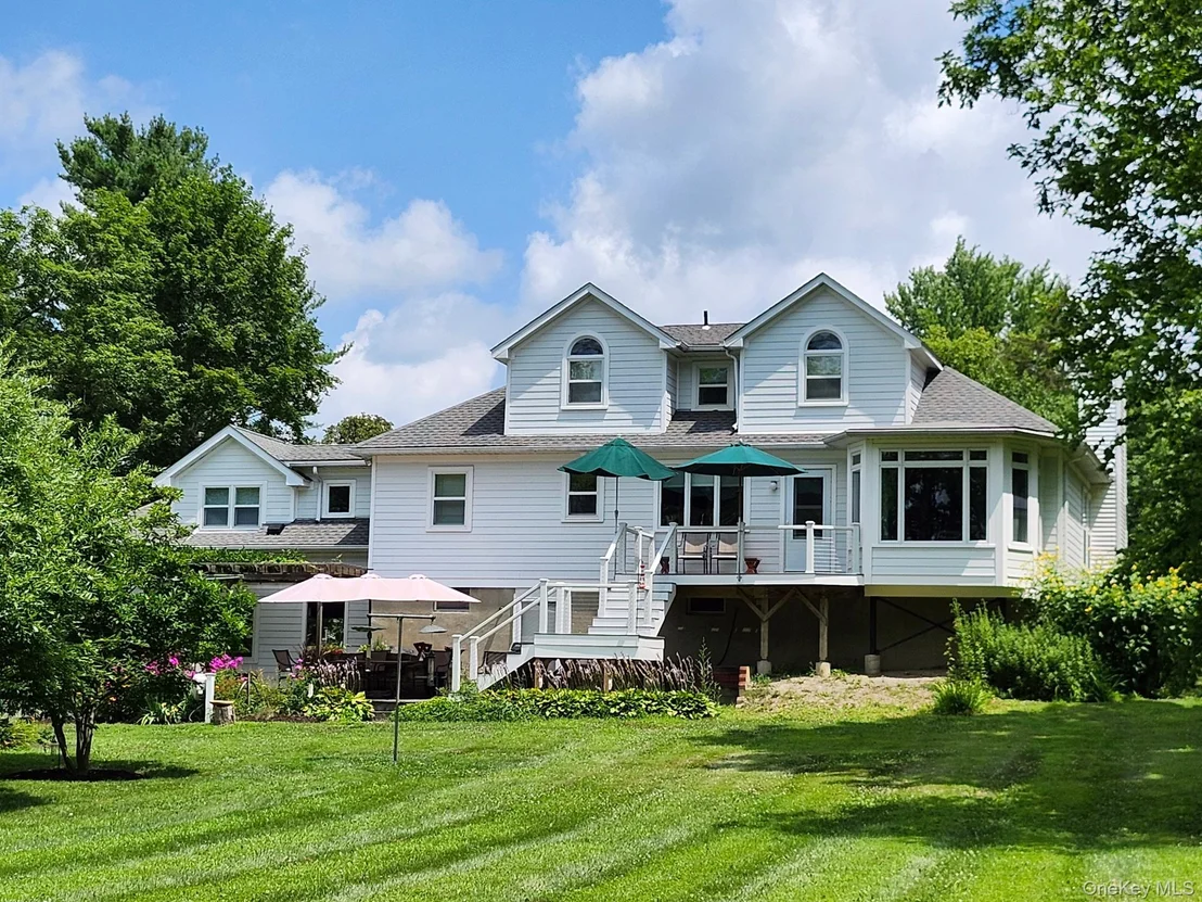 Photo of 102 Beaver Road