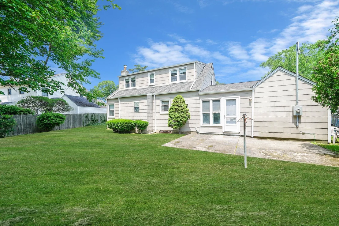 Photo of 108 Foster Boulevard