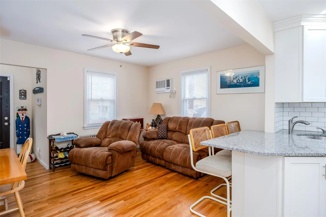 Photo of 2279 Townsend Road