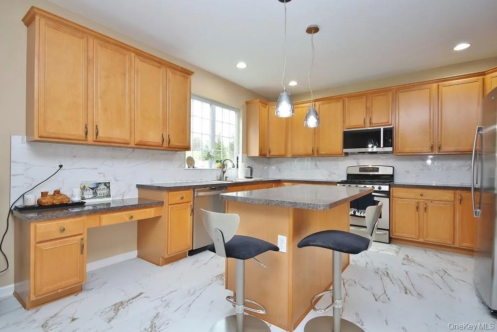 Photo of 216 Roosevelt Drive