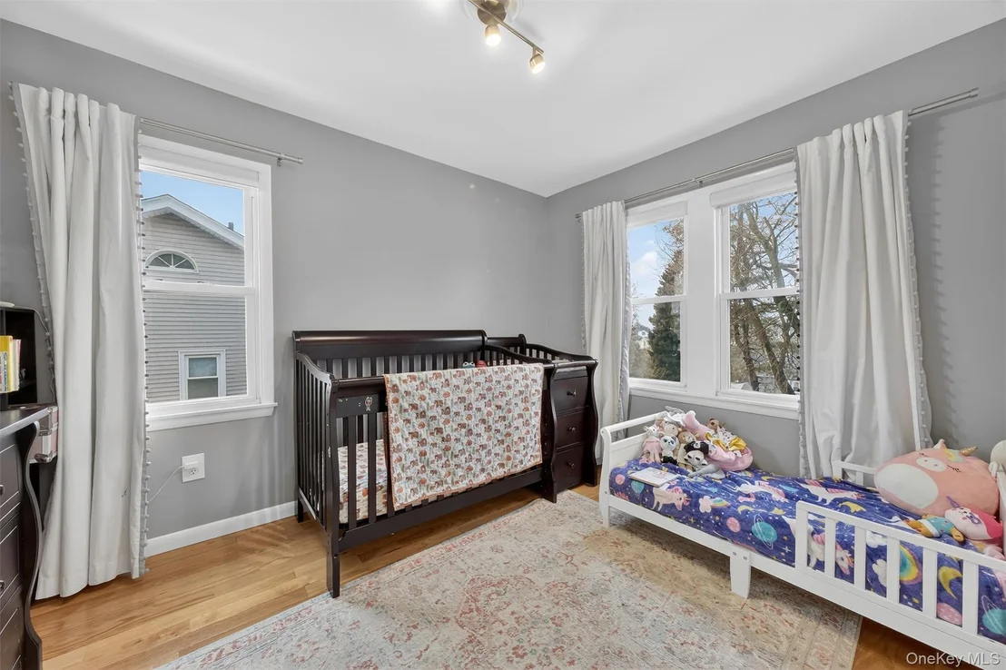 Photo of 19 Forest Avenue