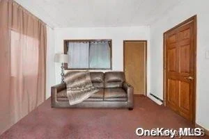 Photo of 320 Commack Road