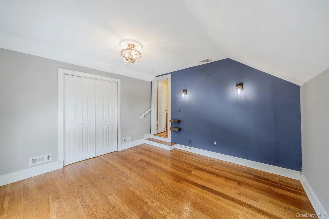 Photo of 219 North Ocean Avenue