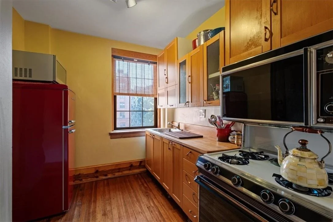 Photo of Unit 4C at 808 Bronx River Road