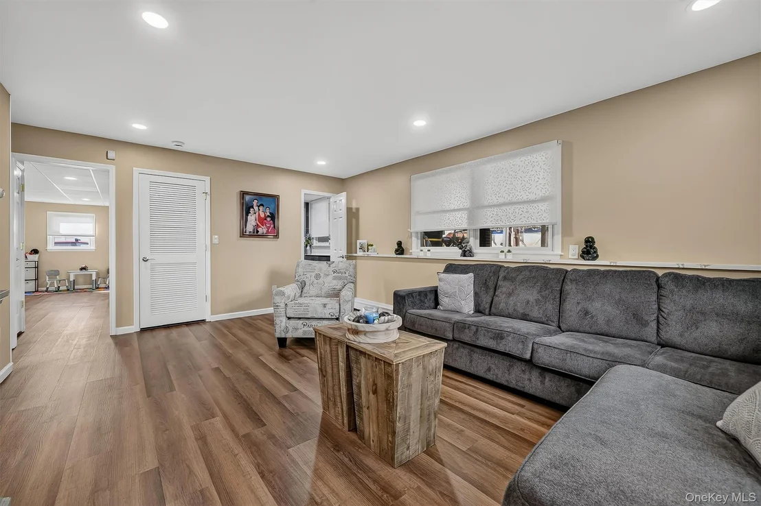 Photo of 10 Pine Drive