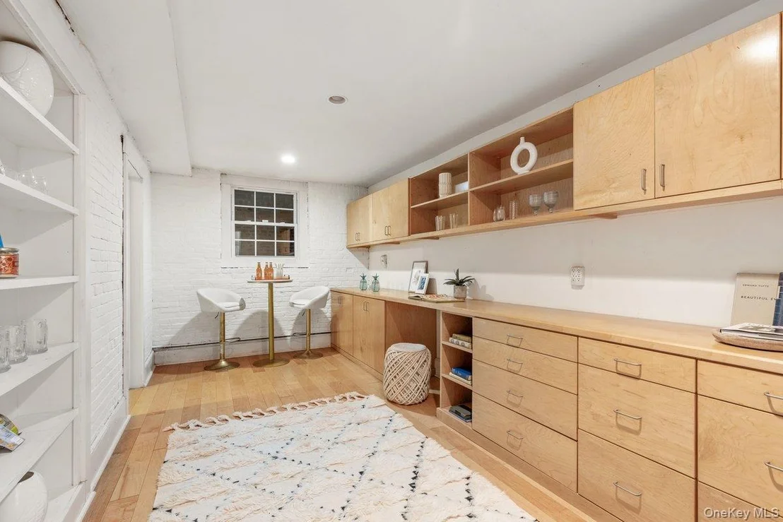 Photo of 731 Forest Avenue
