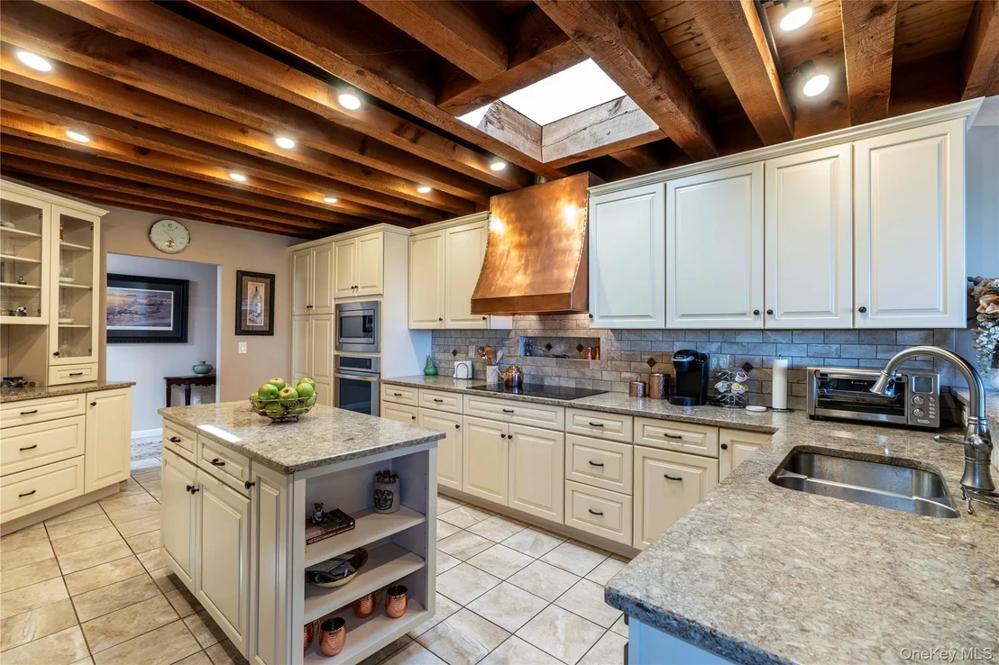 Photo of 115 N Smith Road