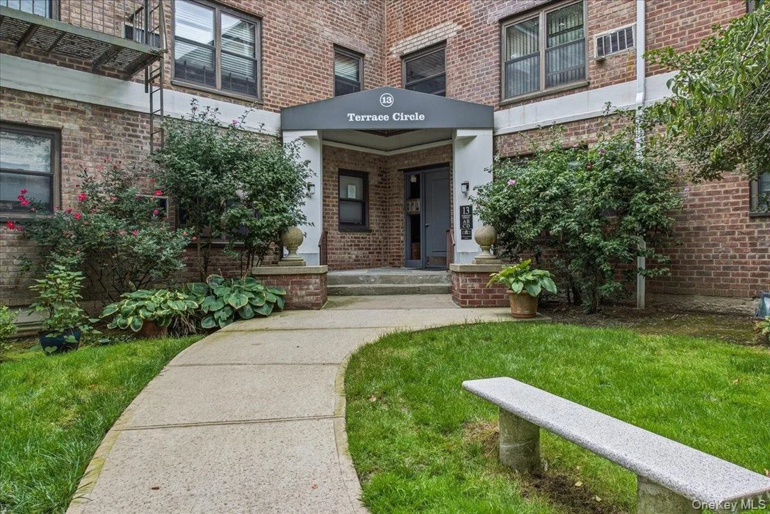 Photo of Unit 2B at 13 Terrace Circle