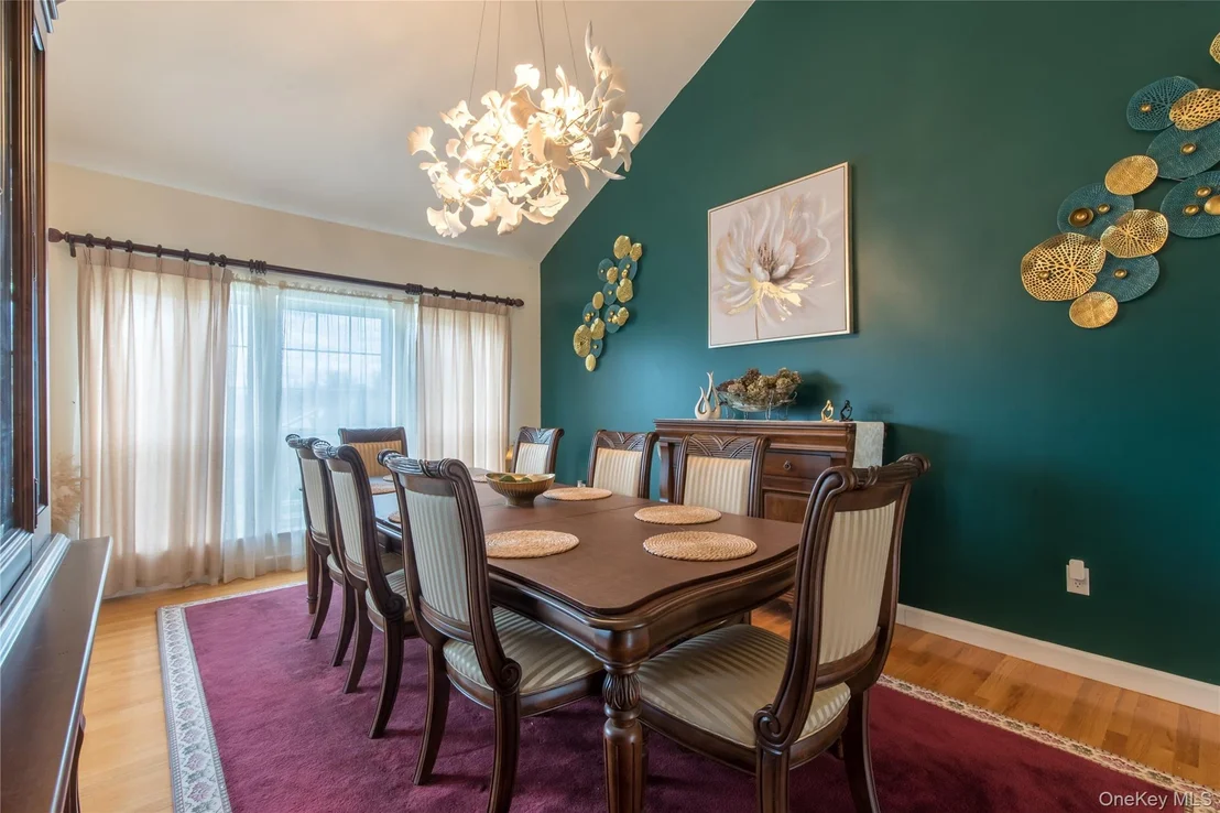 Photo of 8 White Birch Way