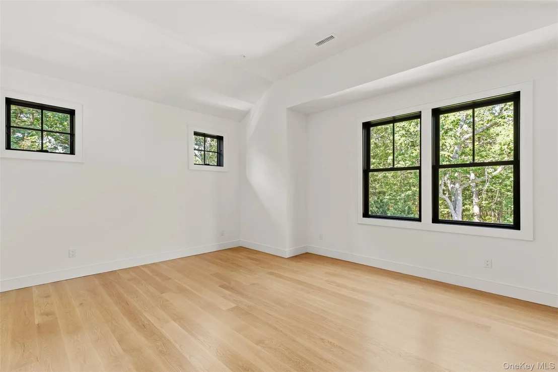 Photo of 1775 Point Pleasant Road