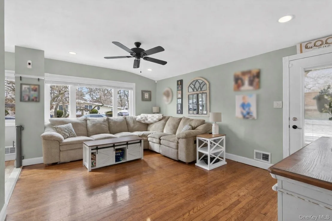 Photo of 8 Duane Drive