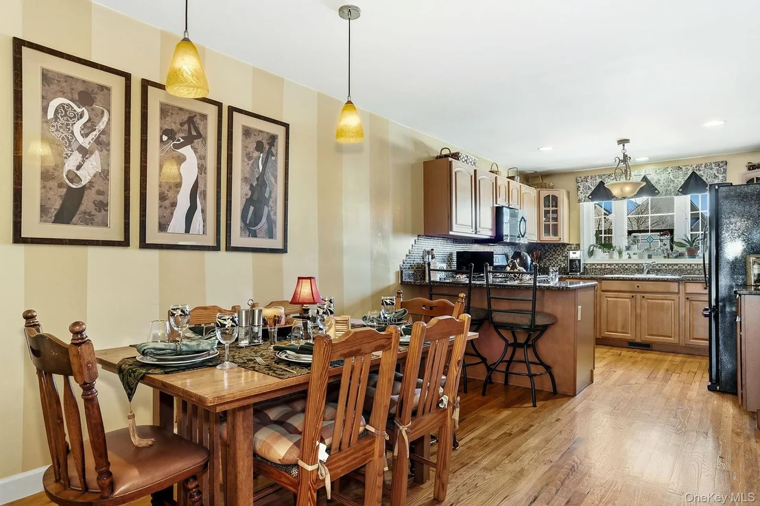 Photo of 1604 Pondview Loop