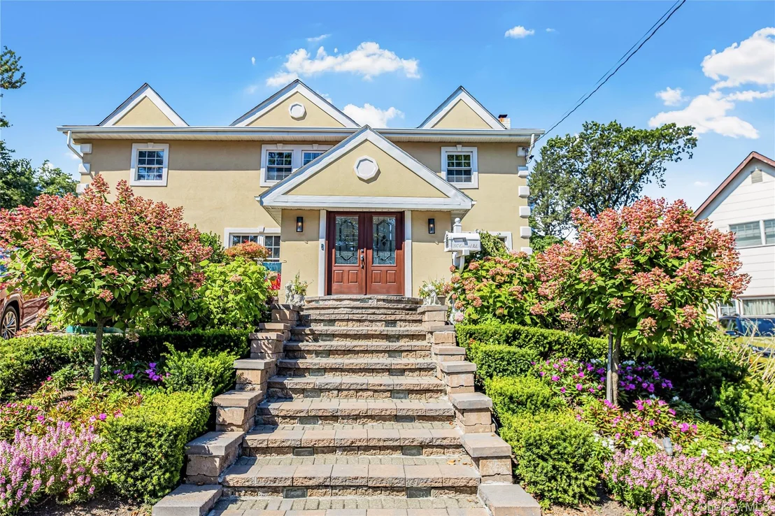 Photo of 397 Concord Road