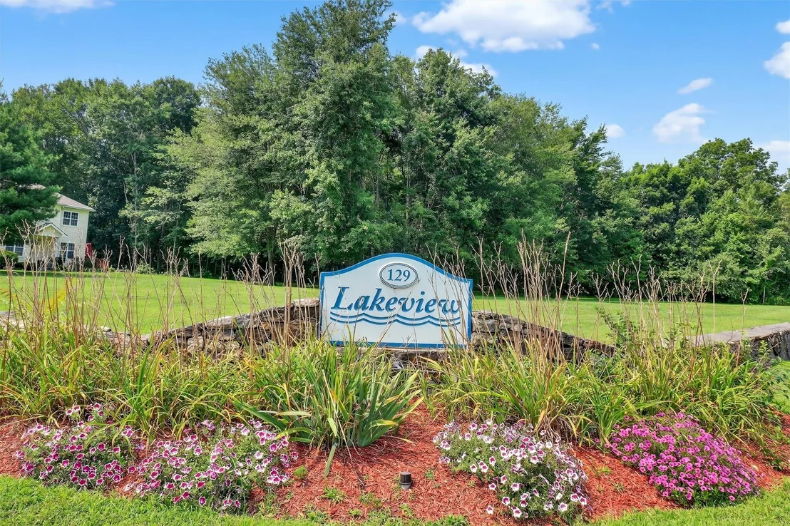 Photo of Unit 32 at 129 Stringham Road