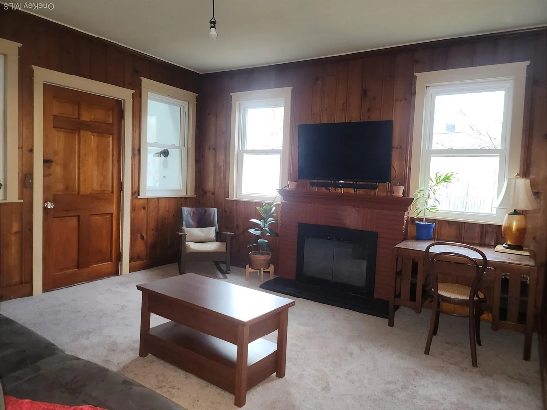 Photo of 39 W Pine Road