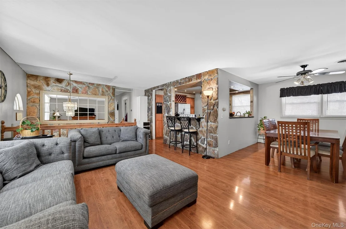 Photo of 14 Scotchtown Drive
