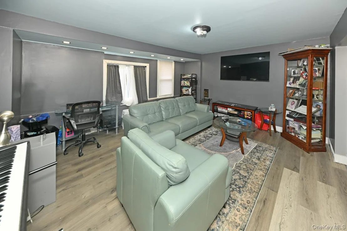 Photo of 19 Beverly Trail