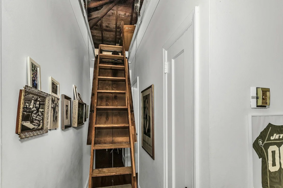 Photo of 140 Mitchell Avenue