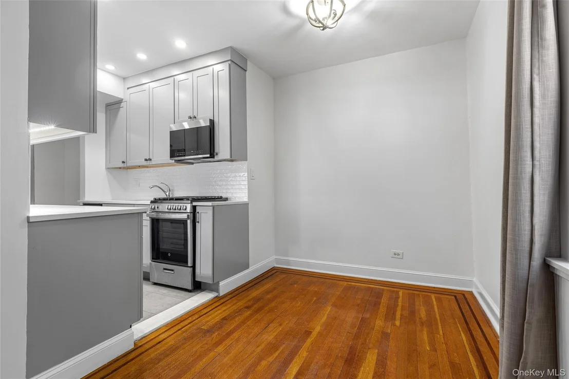 Photo of Unit 2D at 824 Palmer Road