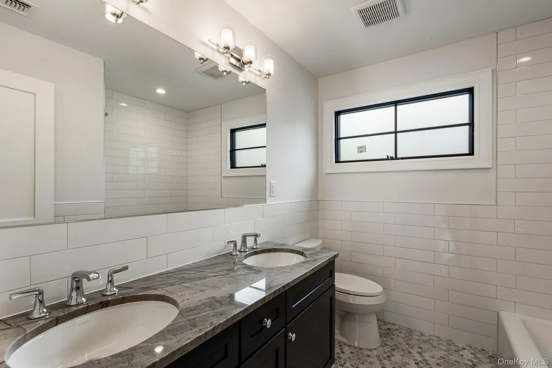 Photo of 33 3rd Street