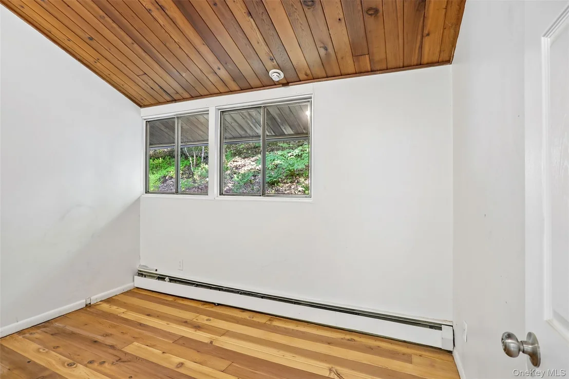 Photo of 951 Haverstraw Road