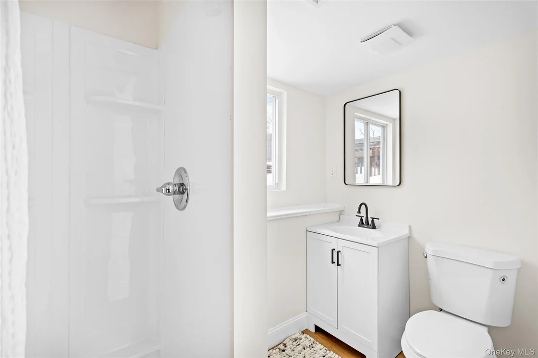 Photo of 3106 Devon Avenue
