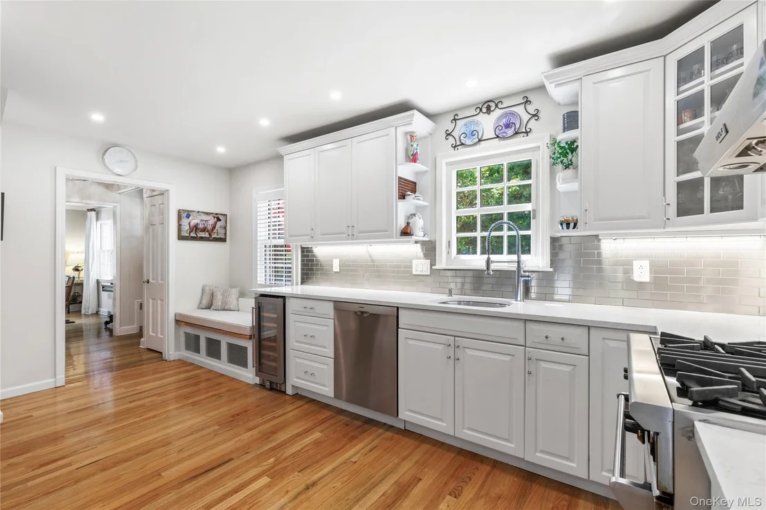 Photo of 38 Winfield Avenue