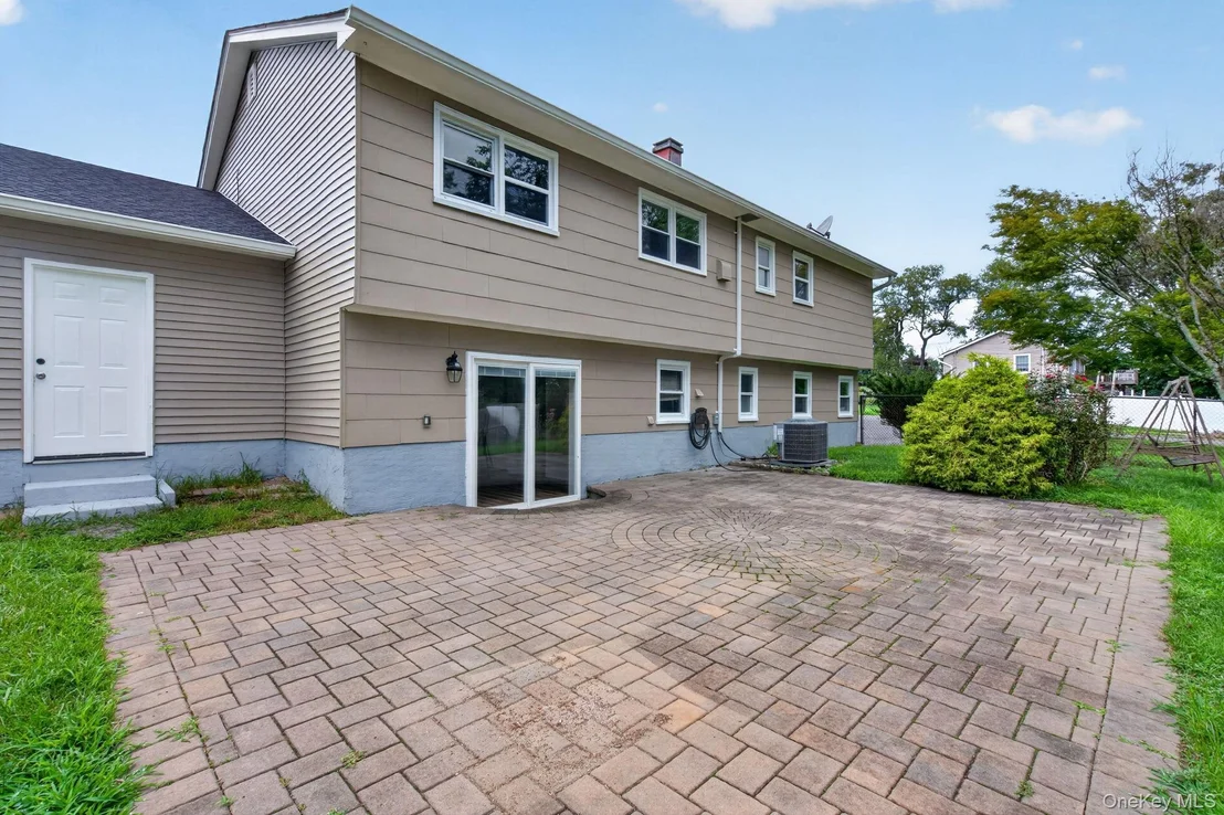 Photo of 123 Lester Drive