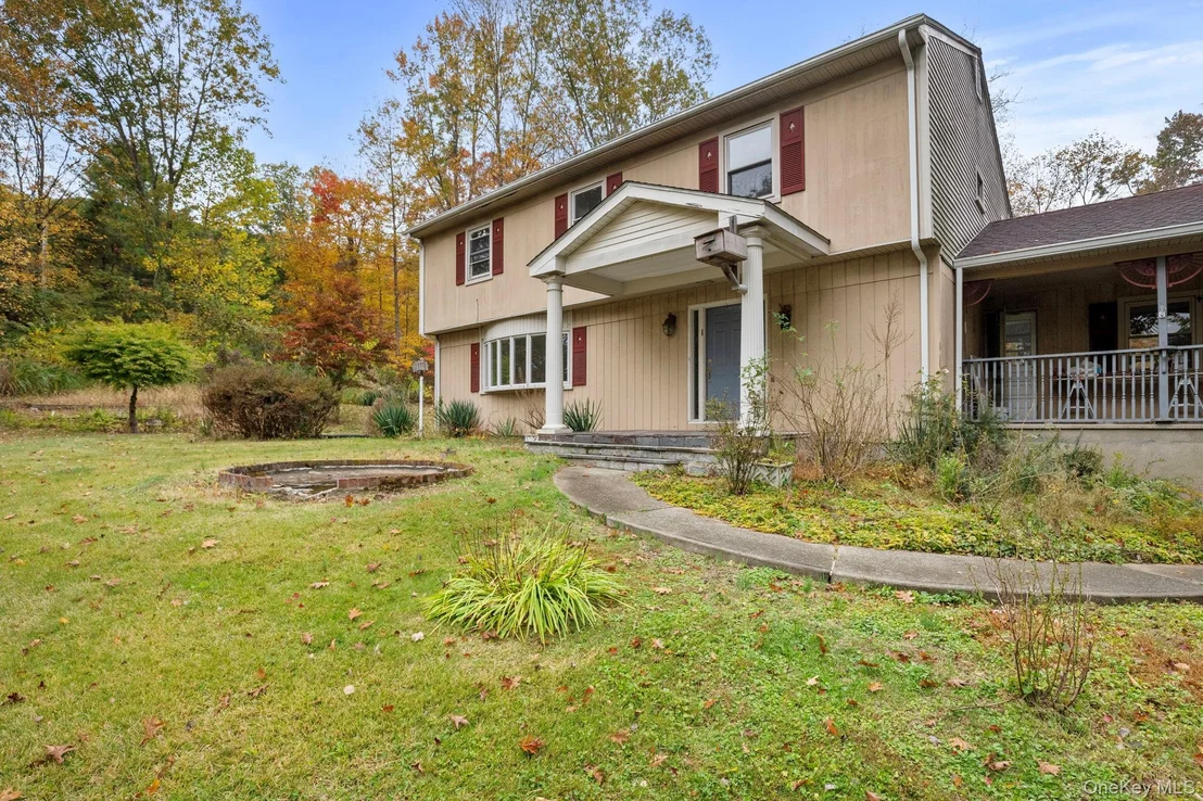 Photo of 2 Redding Lane