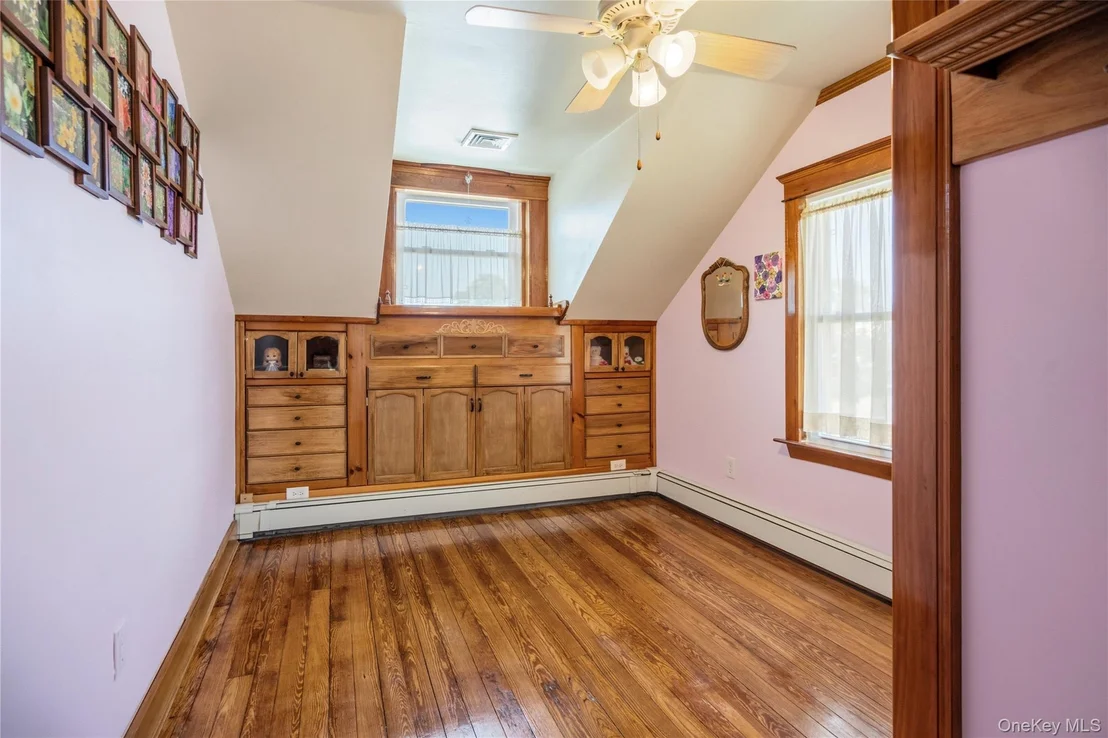 Photo of 115 Cedar Avenue