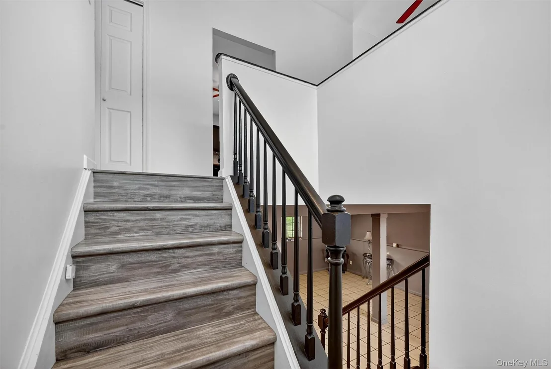 Photo of 1 Windsor Square Drive