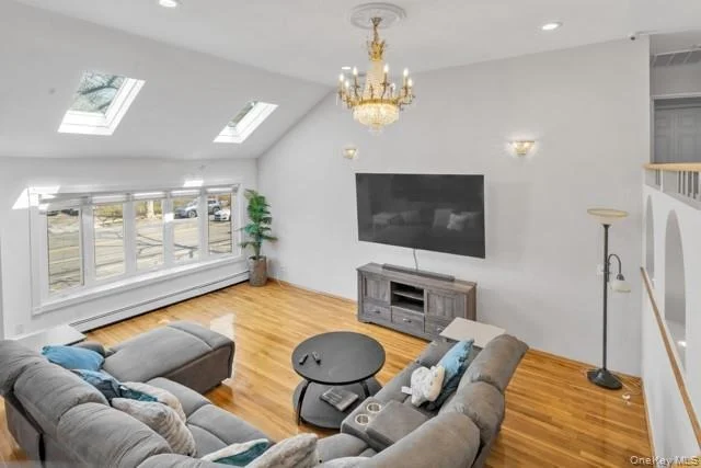 Photo of 1033 Rosedale Road