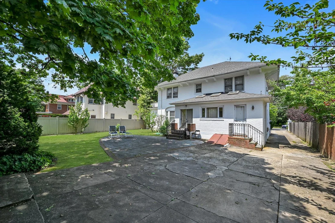 Photo of 115 Central Avenue