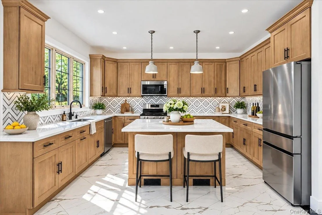 Photo of 740 Willow Road